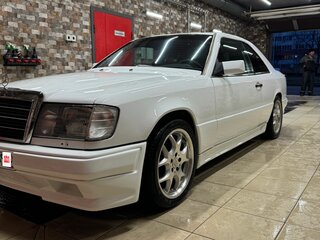 1987 Mercedes-Benz W124 230, белый, 839000 рублей, вид 4
