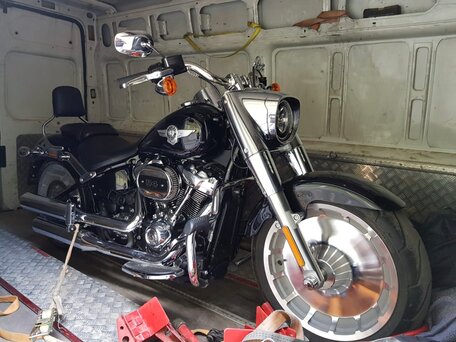 2021 Harley-Davidson Fat Boy, чёрный, 2750000 рублей, вид 4