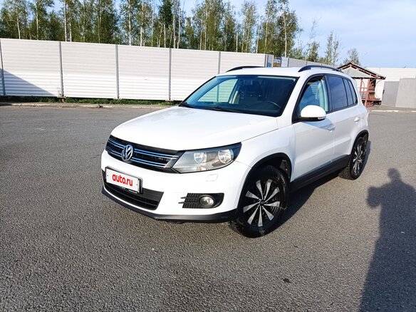 2011 Volkswagen Tiguan I Рестайлинг, белый, 890000 рублей - вид 1