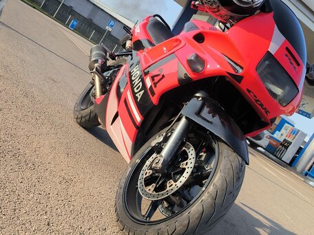 1993 Honda CBR 600F, красный, 350000 рублей, вид 2