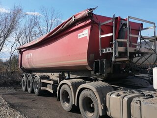 2022 Schmitz Cargobull SKI, чёрный, 3100000 рублей, вид 2