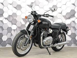 2025 Triumph Bonneville T120, чёрный, 1599000 рублей, вид 2