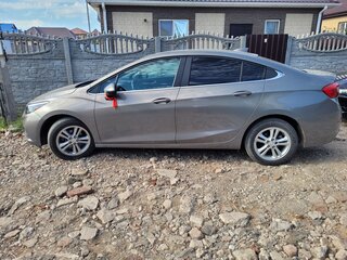 2016 Chevrolet Cruze II, серый, 950000 рублей, вид 3