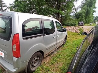 2010 Citroen Berlingo II, серебристый, 375000 рублей, вид 4