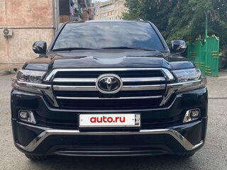 2017 Toyota Land Cruiser 200 Series Рестайлинг 2, чёрный, 8100000 рублей, вид 3
