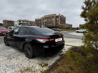 2018 Toyota Camry VIII (XV70), чёрный, 2500000 рублей, вид 3