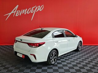 2020 Kia Rio IV, белый, 1160000 рублей, вид 5