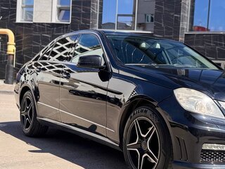 2009 Mercedes-Benz E-Класс 200 5G-Tronic IV (W212, S212, C207), чёрный, 1200000 рублей, вид 2