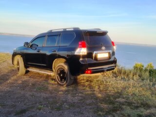 2010 Toyota Land Cruiser Prado 150 Series, чёрный, 2350000 рублей, вид 4