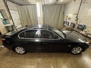 2007 BMW 5 серии 525i V (E60/E61) Рестайлинг, чёрный, 1300000 рублей, вид 3