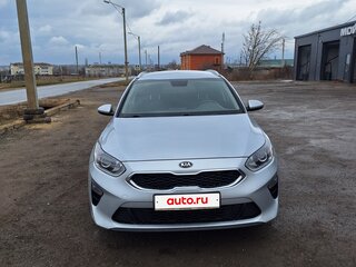 2019 Kia Ceed III, серебристый, 1835000 рублей, вид 2
