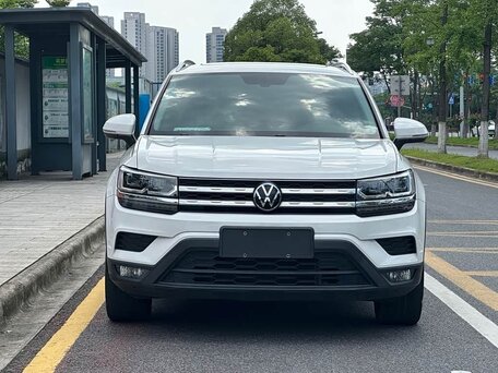 2022 Volkswagen Tharu I, белый, 1865000 рублей, вид 2