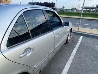 1998 Mercedes-Benz E-Класс 200 II (W210, S210), серебристый, 420000 рублей, вид 5