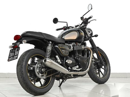 2021 Triumph Street Twin, чёрный, 799000 рублей, вид 2