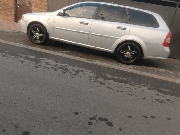 2007 Chevrolet Lacetti I, серый, 450000 рублей - вид 3