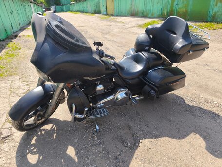 2014 Harley-Davidson Street Glide, чёрный, 990000 рублей, вид 2
