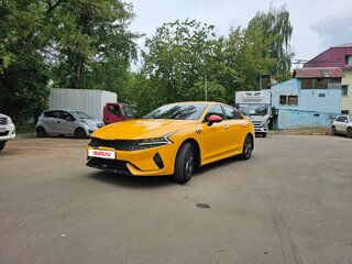 2021 Kia K5 III, жёлтый, 1375000 рублей, вид 2