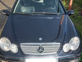 2006 Mercedes-Benz C-Класс 230 II (W203) Рестайлинг, чёрный, 699000 рублей, вид 2