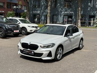 2022 BMW 1 серии 120i III (F52) Рестайлинг, белый, 2090000 рублей, вид 1