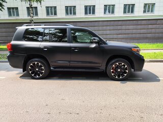 2013 Toyota Land Cruiser 200 Series Рестайлинг 1, чёрный, 4749000 рублей, вид 4