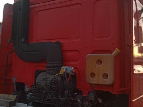 2003 DAF CF 85, красный, 2100000 рублей, вид 4