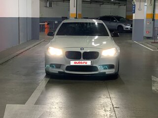 2010 BMW 5 серии 520d VI (F10/F11/F07), белый, 1900000 рублей, вид 3