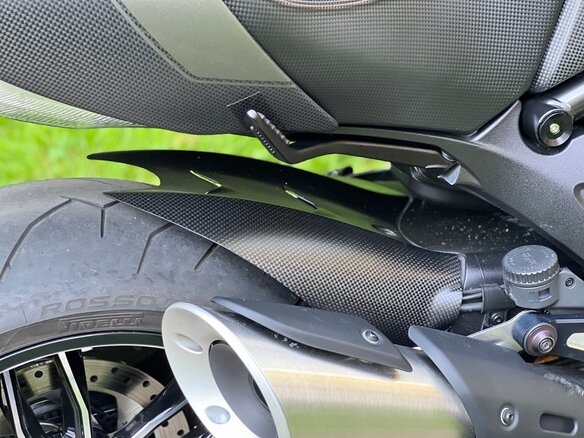 2015 Ducati Diavel Carbon, чёрный - вид 6