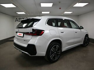2025 BMW X1 Long 25Li sDrive III (U11/U12), белый, 5350000 рублей, вид 4