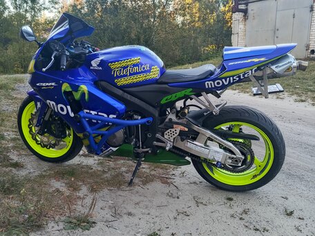 2004 Honda CBR 600RR, синий, 550000 рублей, вид 3