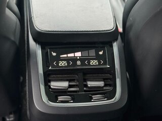 2019 Volvo XC90 B5 II Рестайлинг 1, серый, 4915000 рублей, вид 4