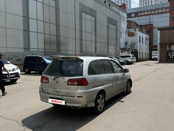 2001 Nissan Prairie III (M12), серебристый, 280000 рублей - вид 4