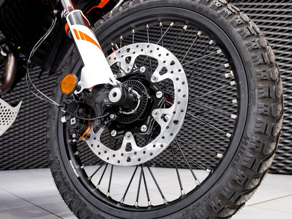 2026 KTM 390 Adventure R, оранжевый, 889000 рублей - вид 13