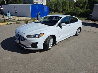 2019 Ford Fusion (North America) II Рестайлинг, белый, 1890000 рублей, вид 2