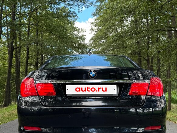 2009 BMW 7 серии Long 740Li V (F01/F02/F04), чёрный, 1200000 рублей - вид 5