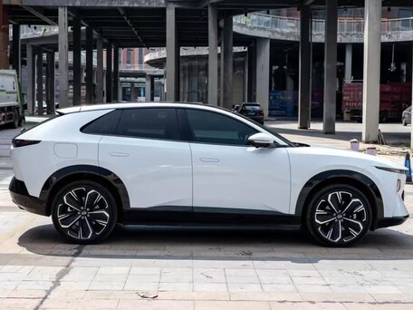 2025 Mazda EZ-60, белый, 4300000 рублей, вид 3