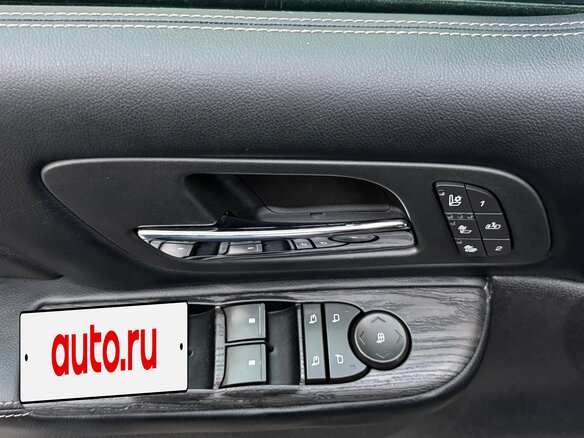 2011 Chevrolet Tahoe 6AT III, белый, 3480000 рублей - вид 15