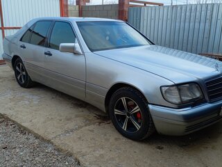 1995 Mercedes-Benz S-Класс 320 III (W140) Рестайлинг, серый, 1200000 рублей, вид 1