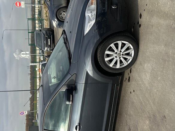 2011 Ford Focus II Рестайлинг, серый - вид 3