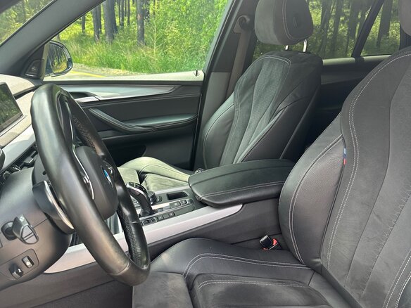 2017 BMW X5 30d III (F15), белый, 4900000 рублей - вид 18