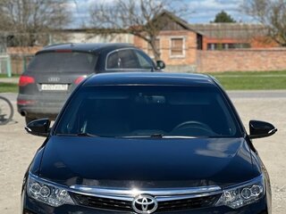 2013 Toyota Camry VII (XV50), чёрный, 2000000 рублей, вид 1
