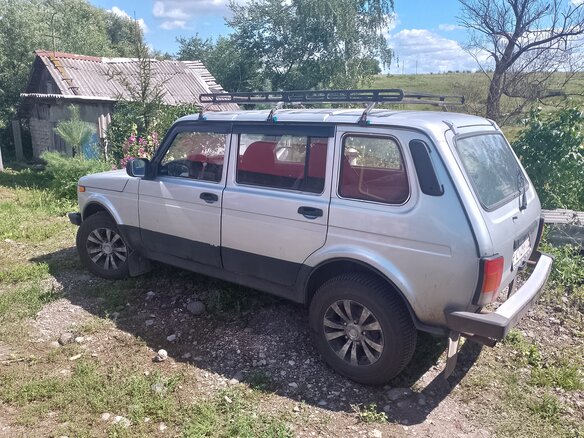 2014 Lada (ВАЗ) 2131 (4x4) I, серебристый, 490000 рублей - вид 9