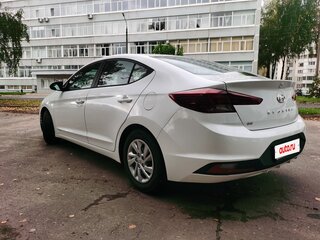 2020 Hyundai Elantra VI (AD) Рестайлинг, белый, 1955000 рублей, вид 4