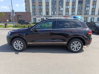 2011 Volkswagen Touareg II, чёрный, 1770000 рублей, вид 4