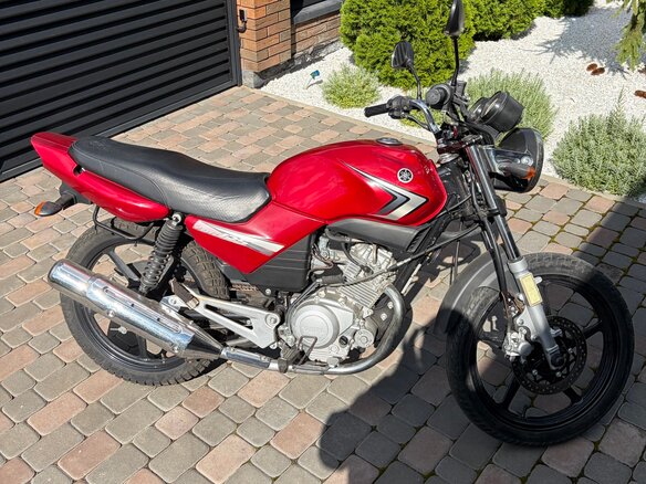 2012 Yamaha YBR125, красный, 110000 рублей