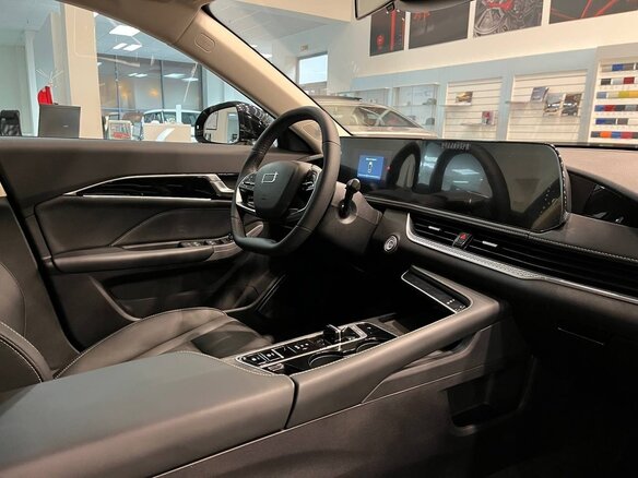 2024 Bestune B70 I Рестайлинг, чёрный, 2803000 рублей - вид 5
