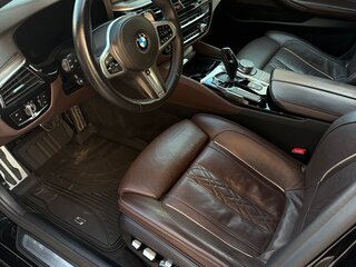 2019 BMW 5 серии 530d xDrive VII (G30/G31/G38), чёрный, 4400000 рублей, вид 5