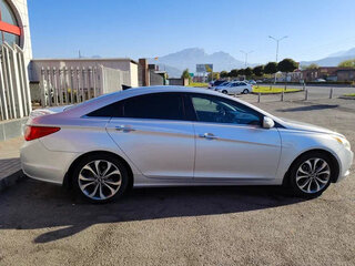 2012 Hyundai Sonata VI (YF), серебристый, 650000 рублей, вид 3