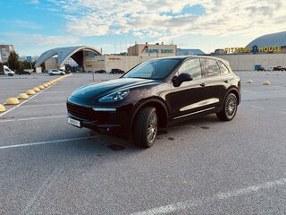 2016 Porsche Cayenne Diesel II Рестайлинг (958), коричневый, 4700000 рублей, вид 3