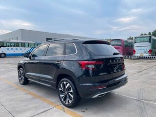 2022 Skoda Karoq I, чёрный, 2180000 рублей, вид 4
