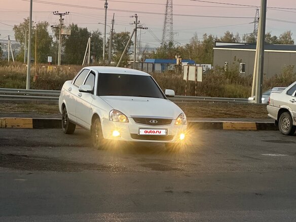 2018 Lada (ВАЗ) Priora I Рестайлинг, белый - вид 12